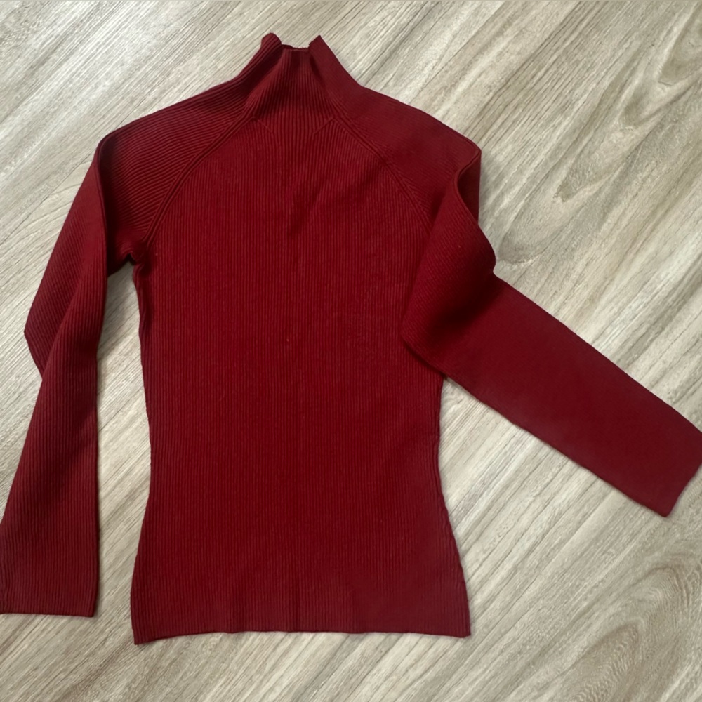 Elegant Red Women's Sweater